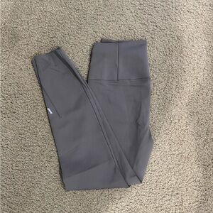 Vuori Gray High-Waist Leggings
